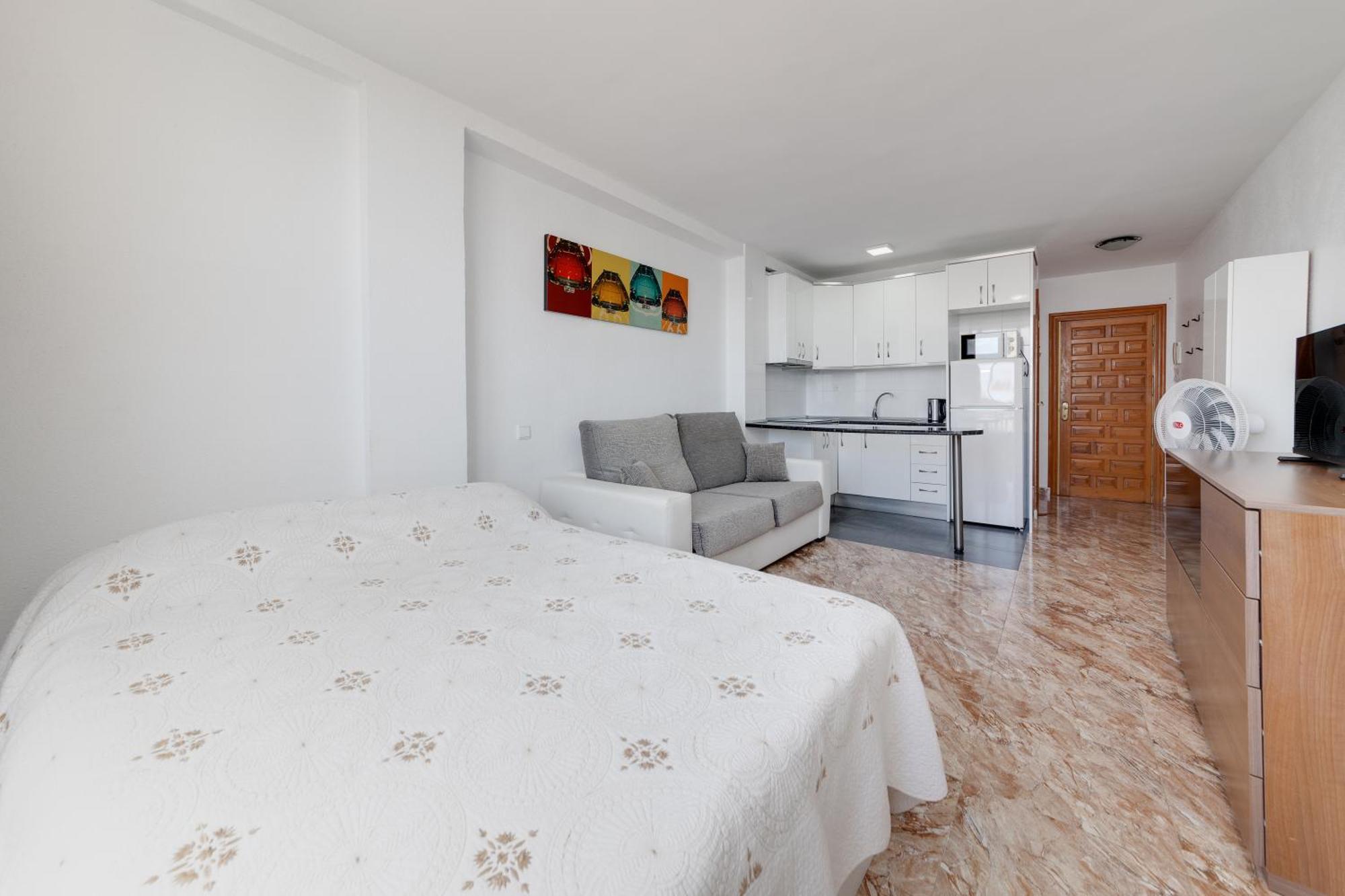 Estudio La Mata ตอร์เรเวียคา ภายนอก รูปภาพ